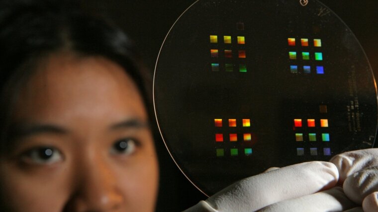 Inspection of a nanostructured optical surface.