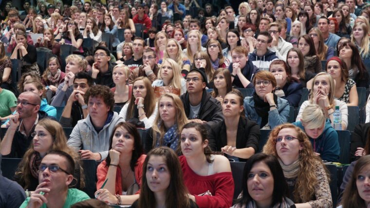 Lecture at the Friedrich Schiller University Jena.