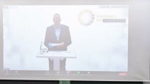 Prof. Andreas Tünnermann at the online Photonics Days in 2020.